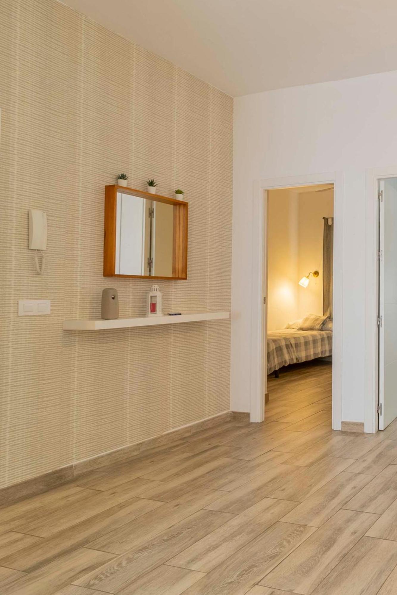Apartamentos Los Remedios Seville Exterior photo