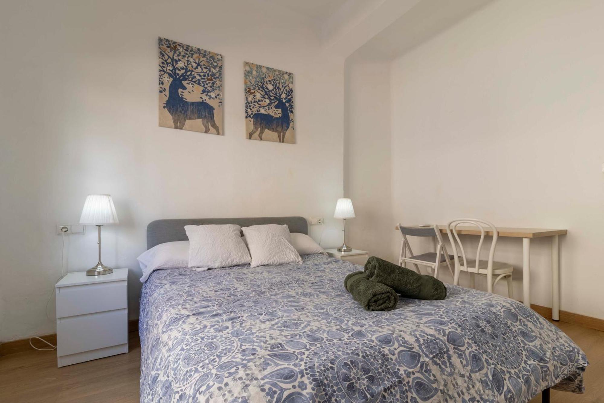 Apartamentos Los Remedios Seville Exterior photo